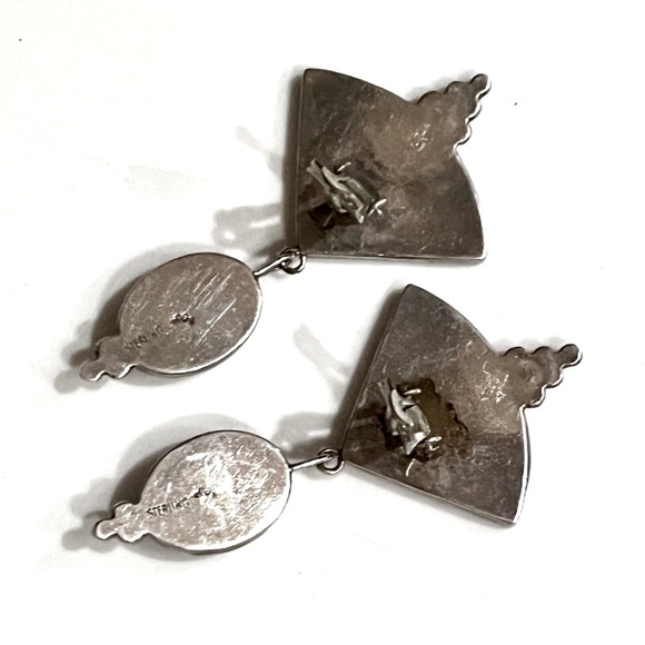 Signed - Sam Lovato, Santa Domingo. Old Pawn Sterling Onyx clip back Earrings - Picture 4 of 9